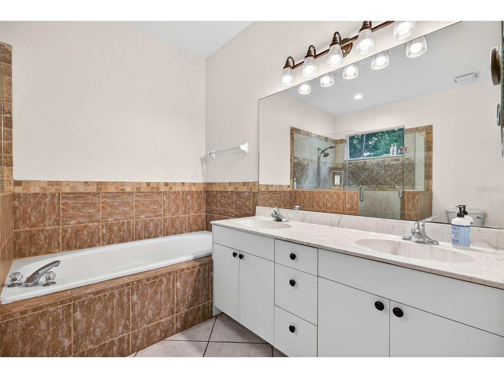 5791 Golden Gate Parkway Naples FL 34116 A4683257 image16