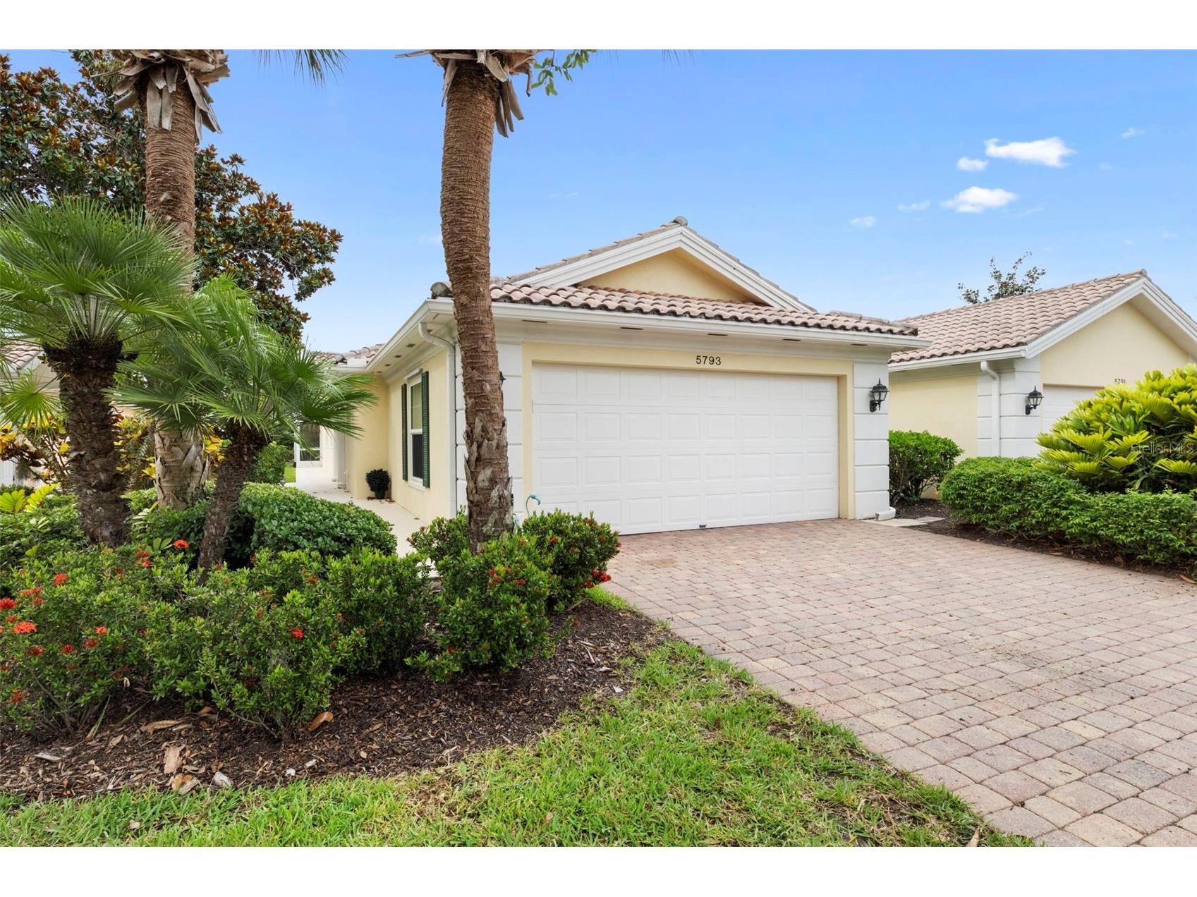 5793 Ithaca Way Sarasota FL 34238 A4696958 image1