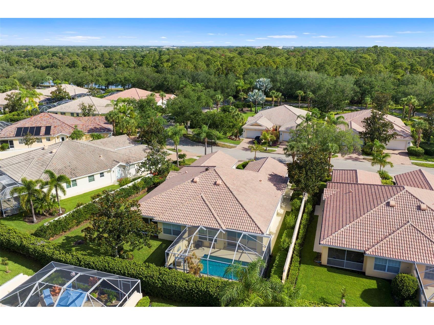 5793 Ithaca Way Sarasota FL 34238 A4696958 image3