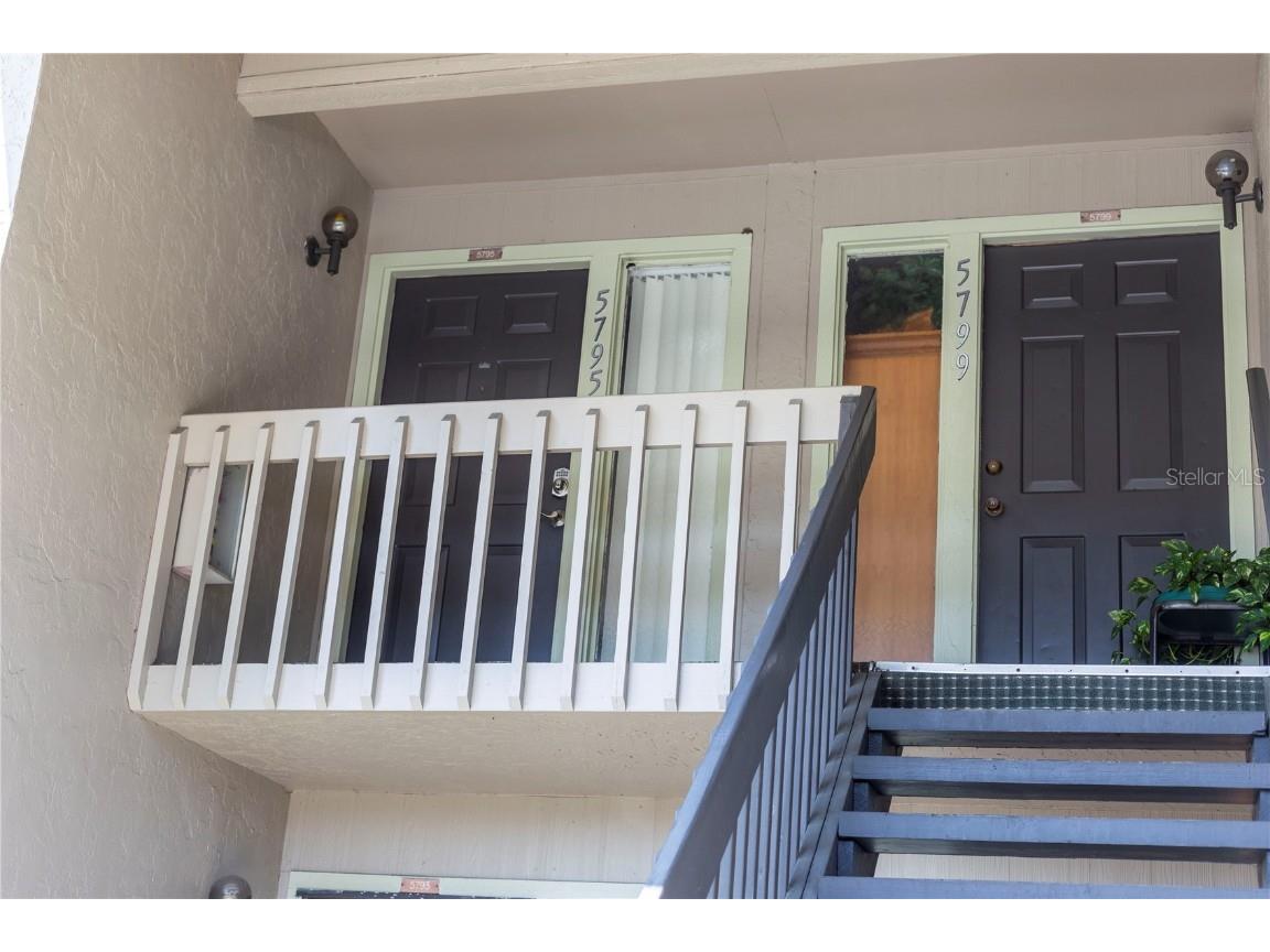 5795 Summer Side Lane #6B Sarasota FL 34231 A4603977 image1