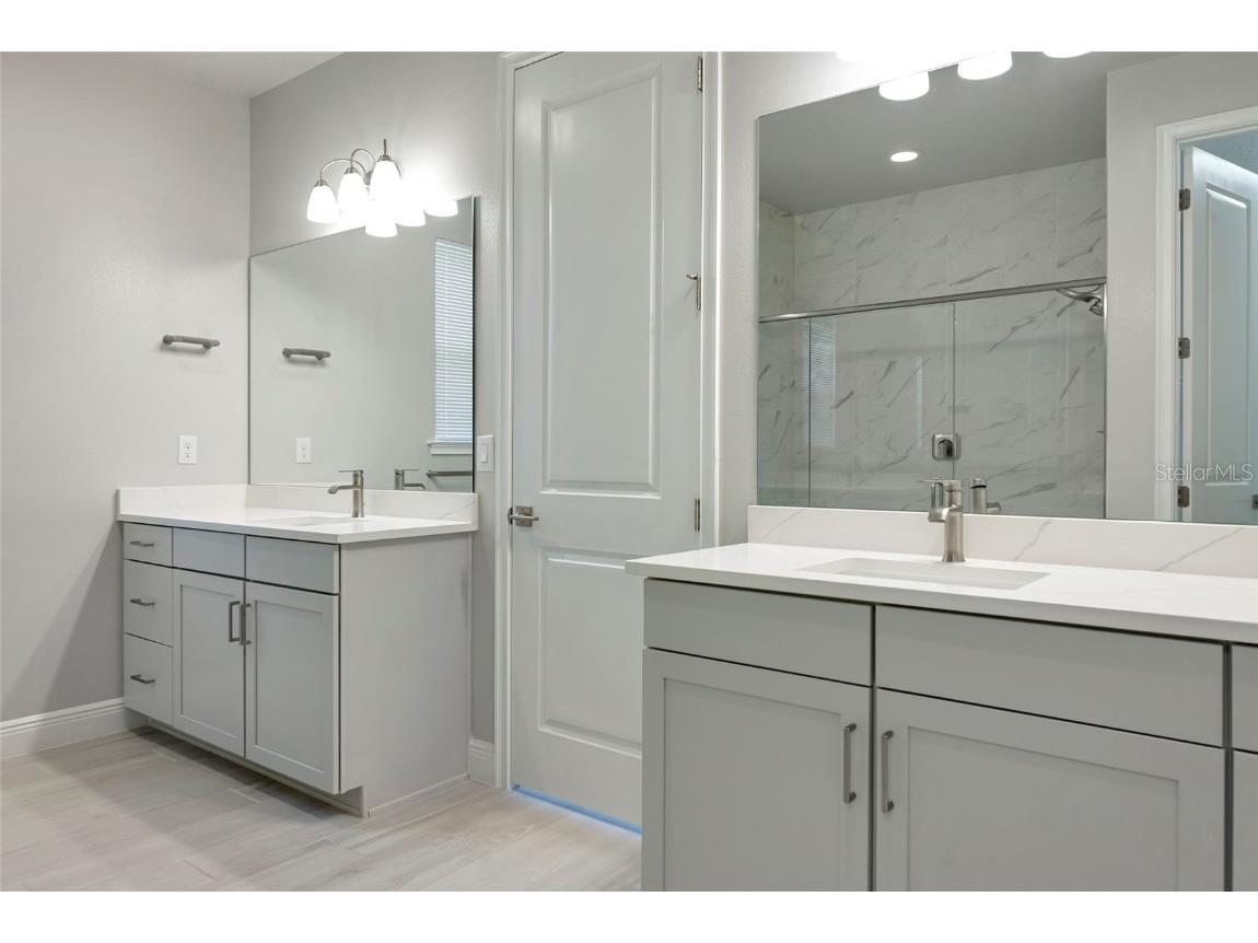 5798 Long Shore Loop Sarasota FL 34238 A4660705 image17