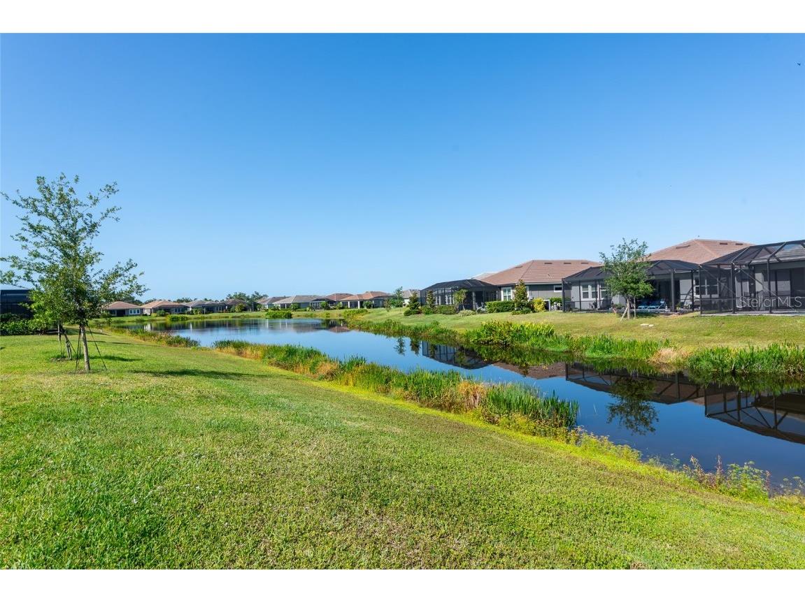 5798 Long Shore Loop Sarasota FL 34238 A4660705 image28