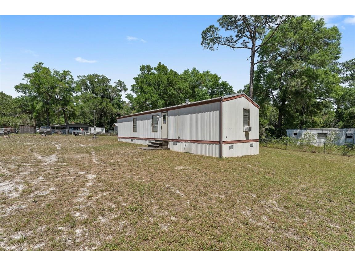 5799 NE 166th Terrace Silver Springs FL 34488 OM676251 image1