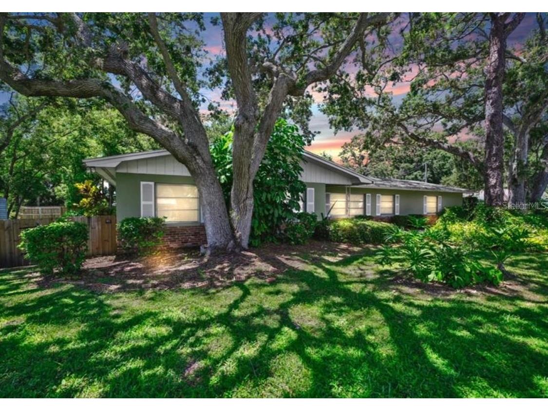 58 Arnoni Drive Dunedin FL 34698 TB8484634 image1