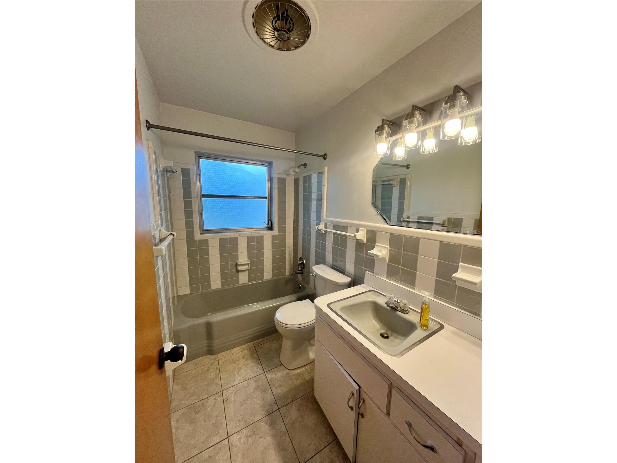 58 Arnoni Drive Dunedin FL 34698 TB8512121 image24