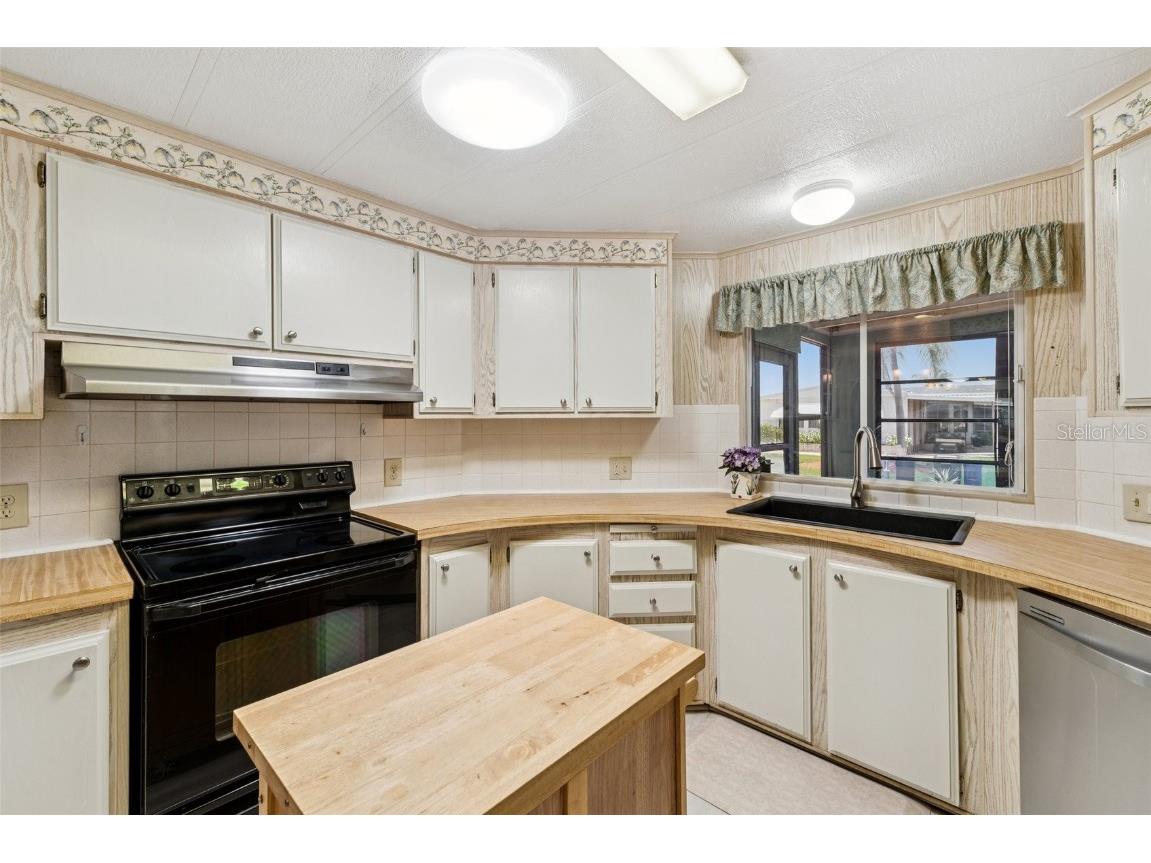 58 Lakeview Drive North Port FL 34287 C7508719 image5