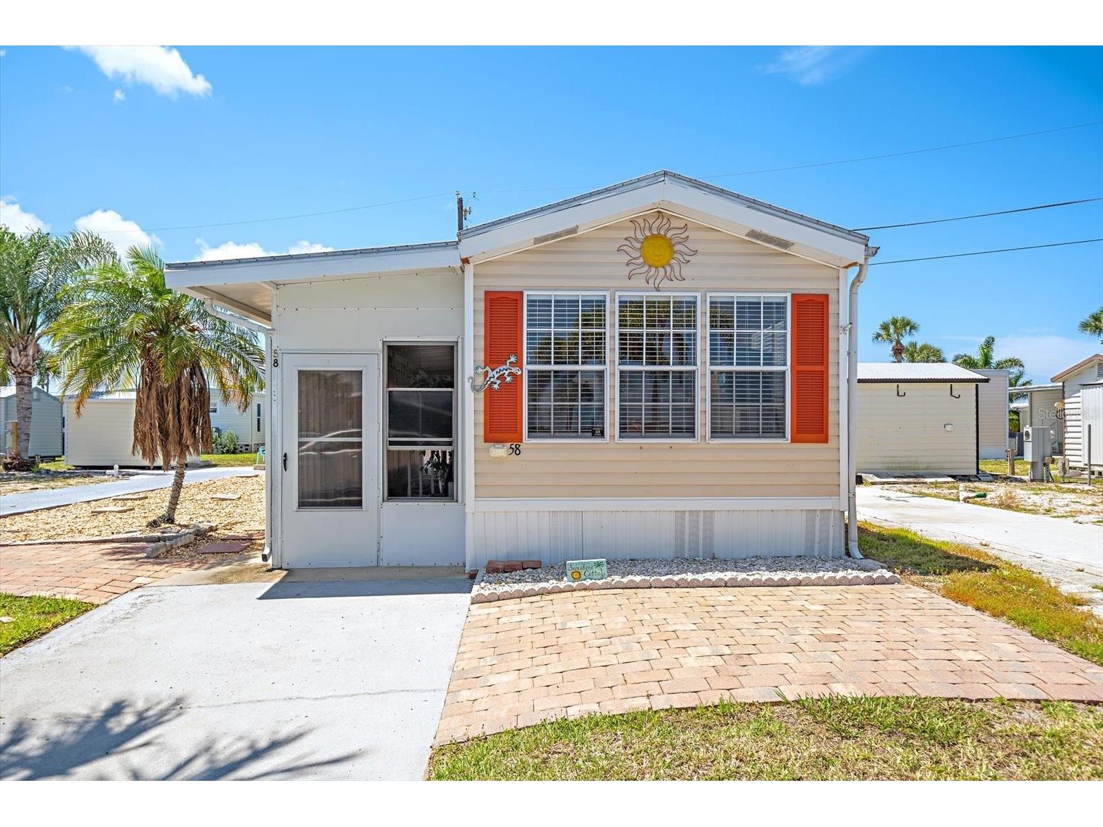 58 Montego Drive Palmetto FL 34221 A4693547 image1