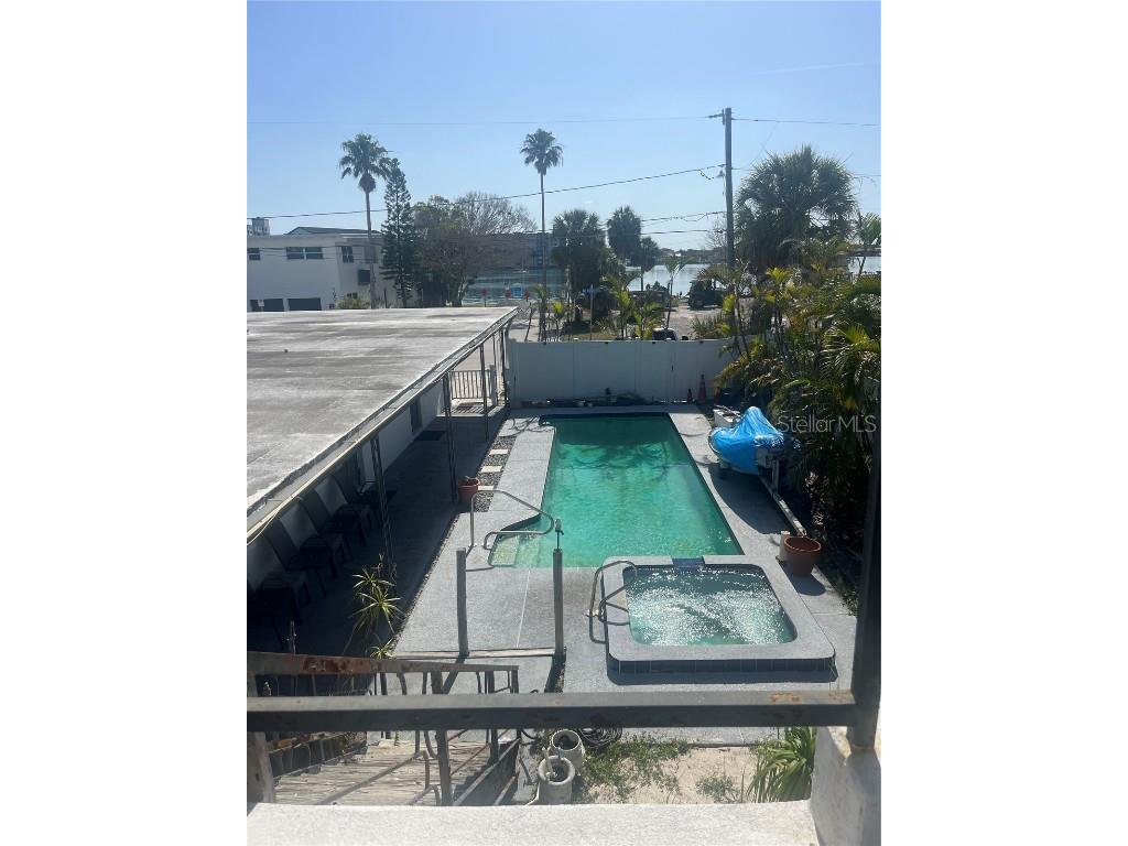 580 Bay Esplanade Clearwater Beach FL 33767 TB8388512 image1