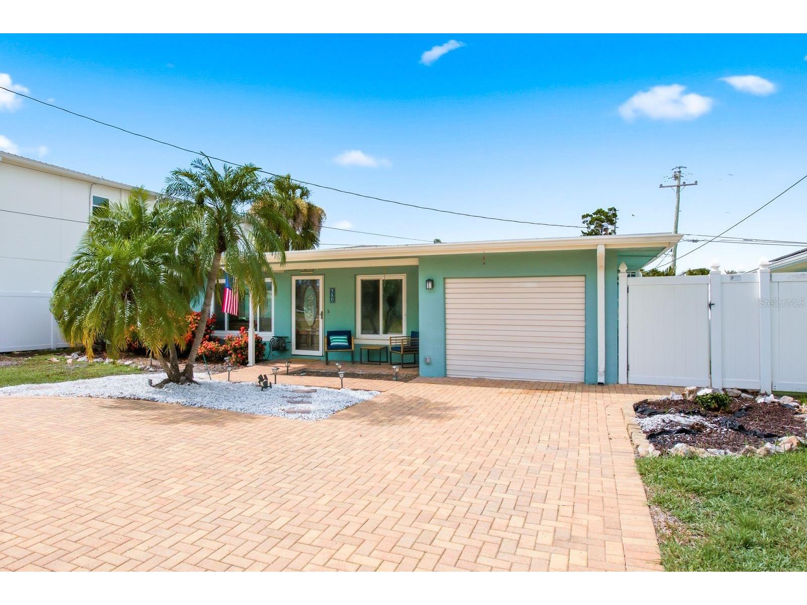 580 Baywood Drive N Dunedin FL 34698 TB8526389 image3