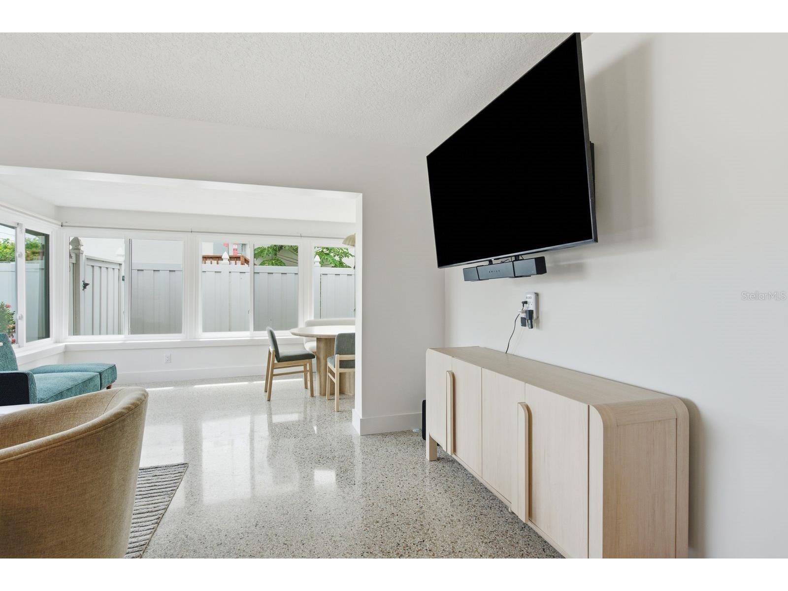 580 Baywood Drive N Dunedin FL 34698 TB8526389 image8