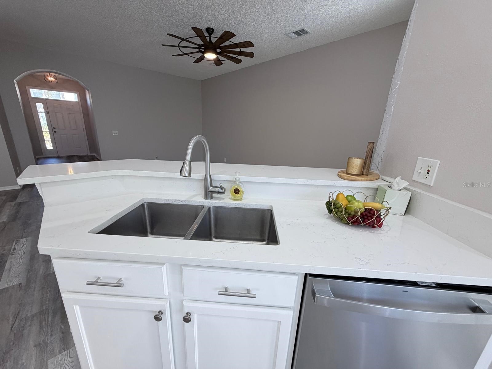 580 Black Lion Drive NE Saint Petersburg FL 33716 TB8474226 image17