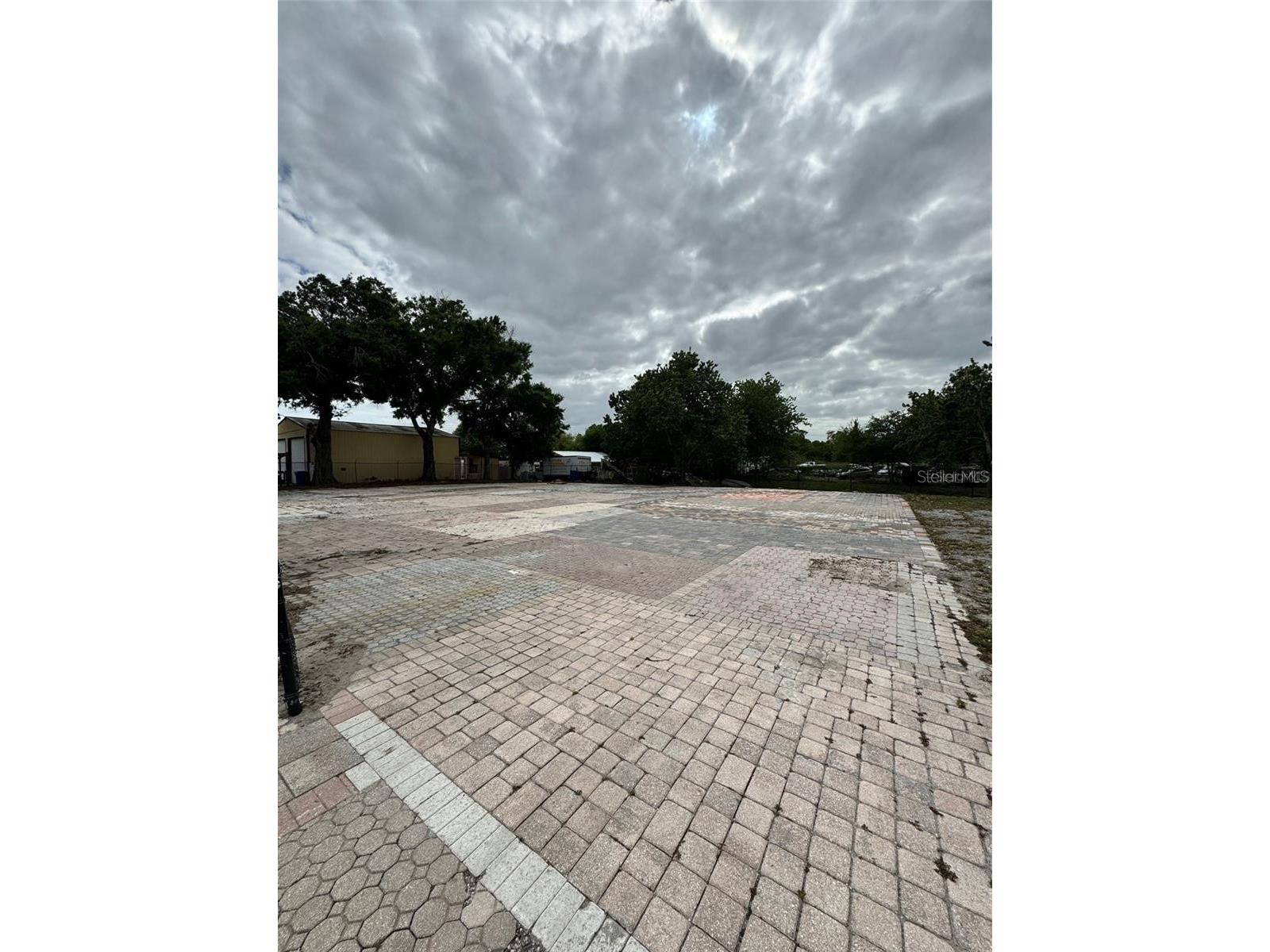 580 Fairvilla Road Orlando FL 32808 O6397209 image3