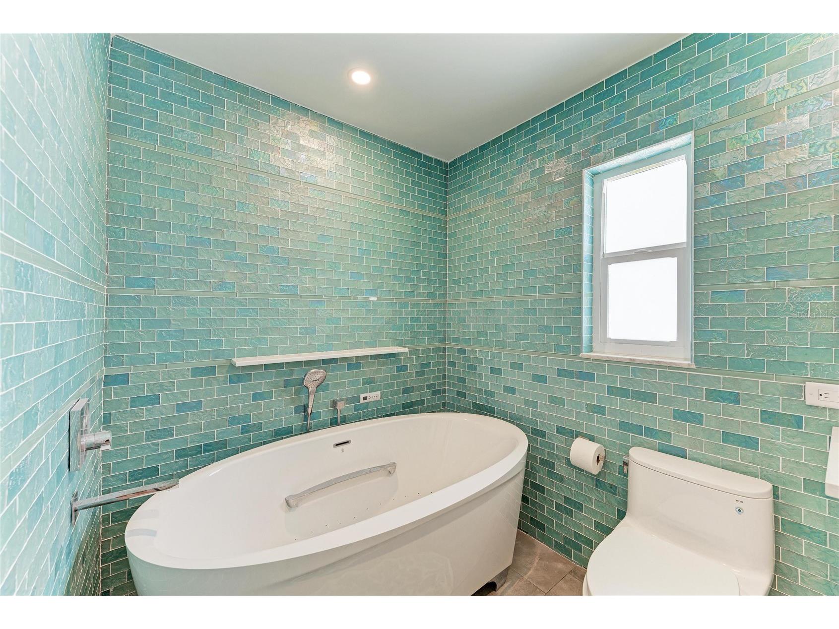 580 Linley Street Longboat Key FL 34228 A4699520 image24