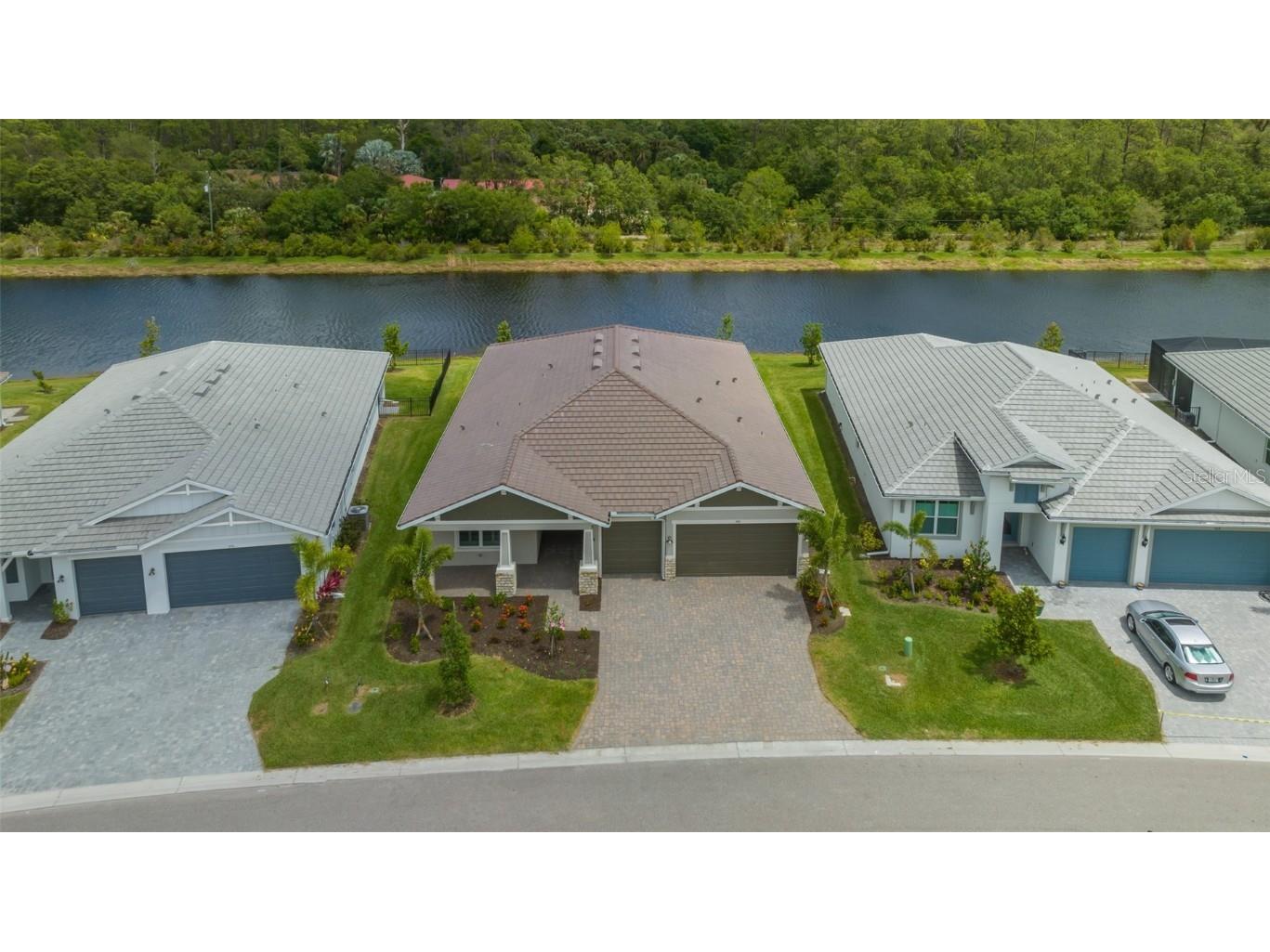 580 Mistiflower Circle Nokomis FL 34275 A4568365 image1