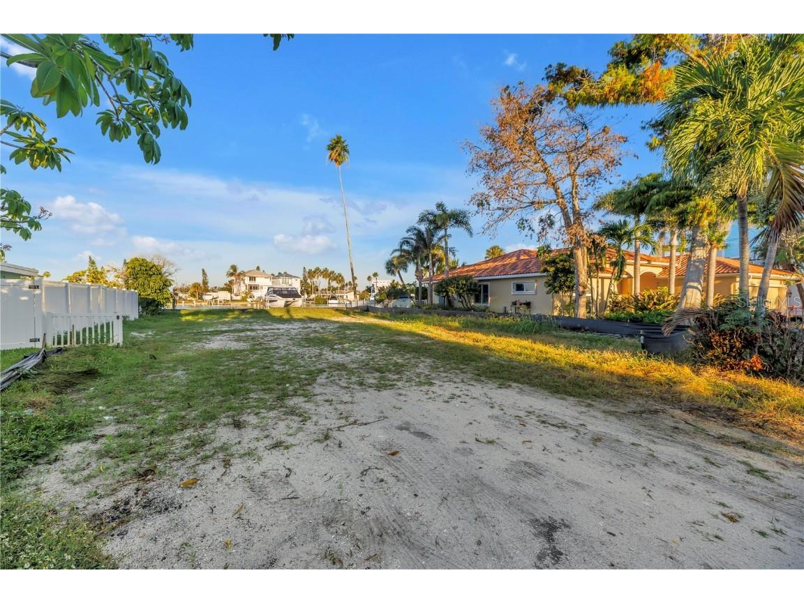 580 Normandy Road Madeira Beach FL 33708 - BOCA CIEGA BAY L4956555 image9
