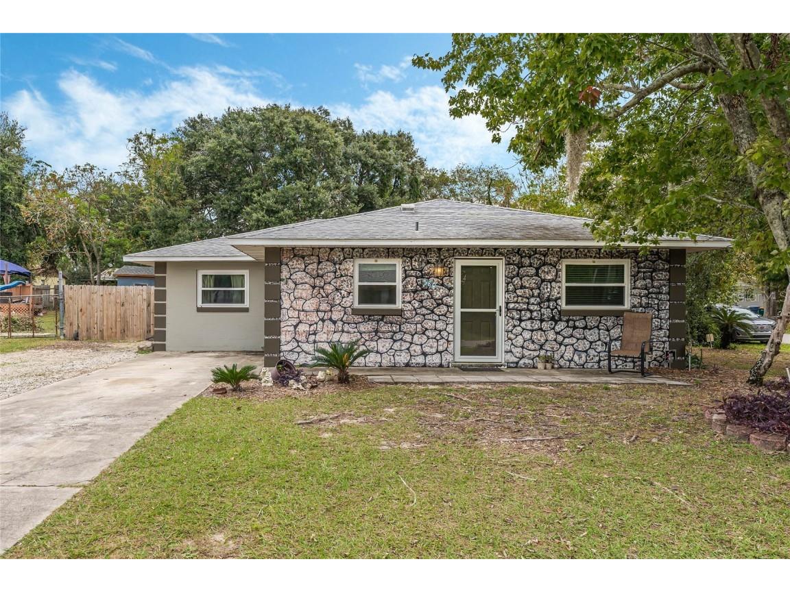 580 Pomelo Avenue Tavares FL 32778 G5075949 image1