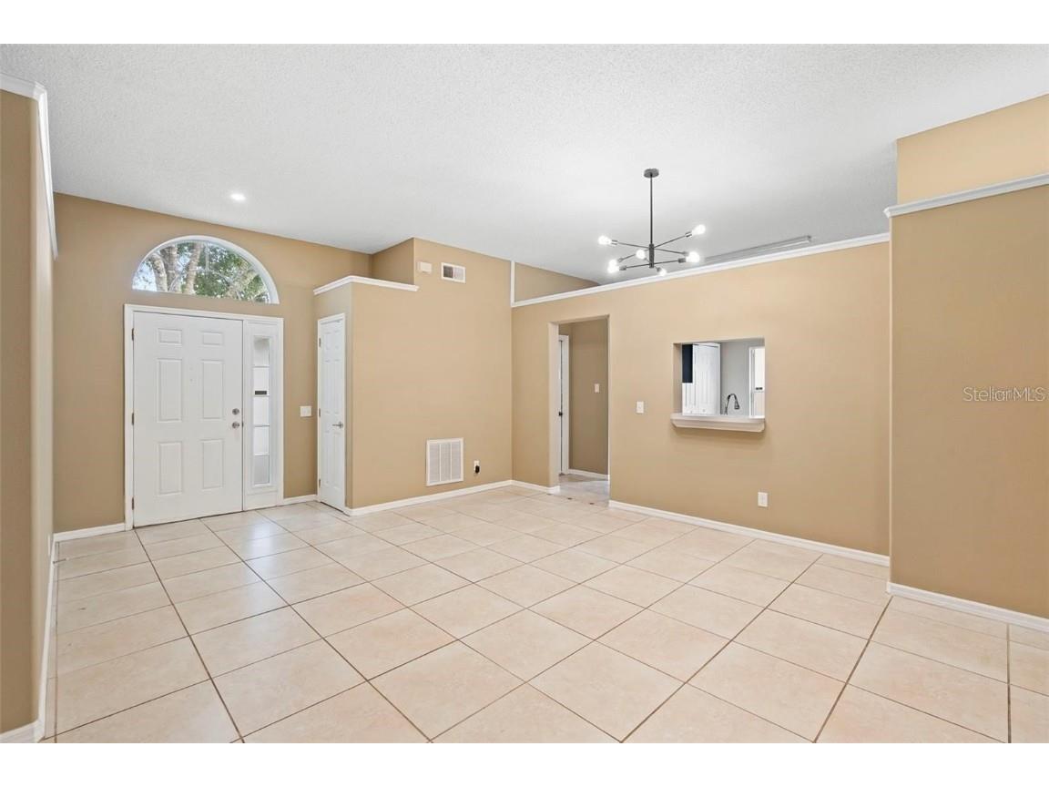 580 Valencia Place Circle Orlando FL 32825 O6357264 image3