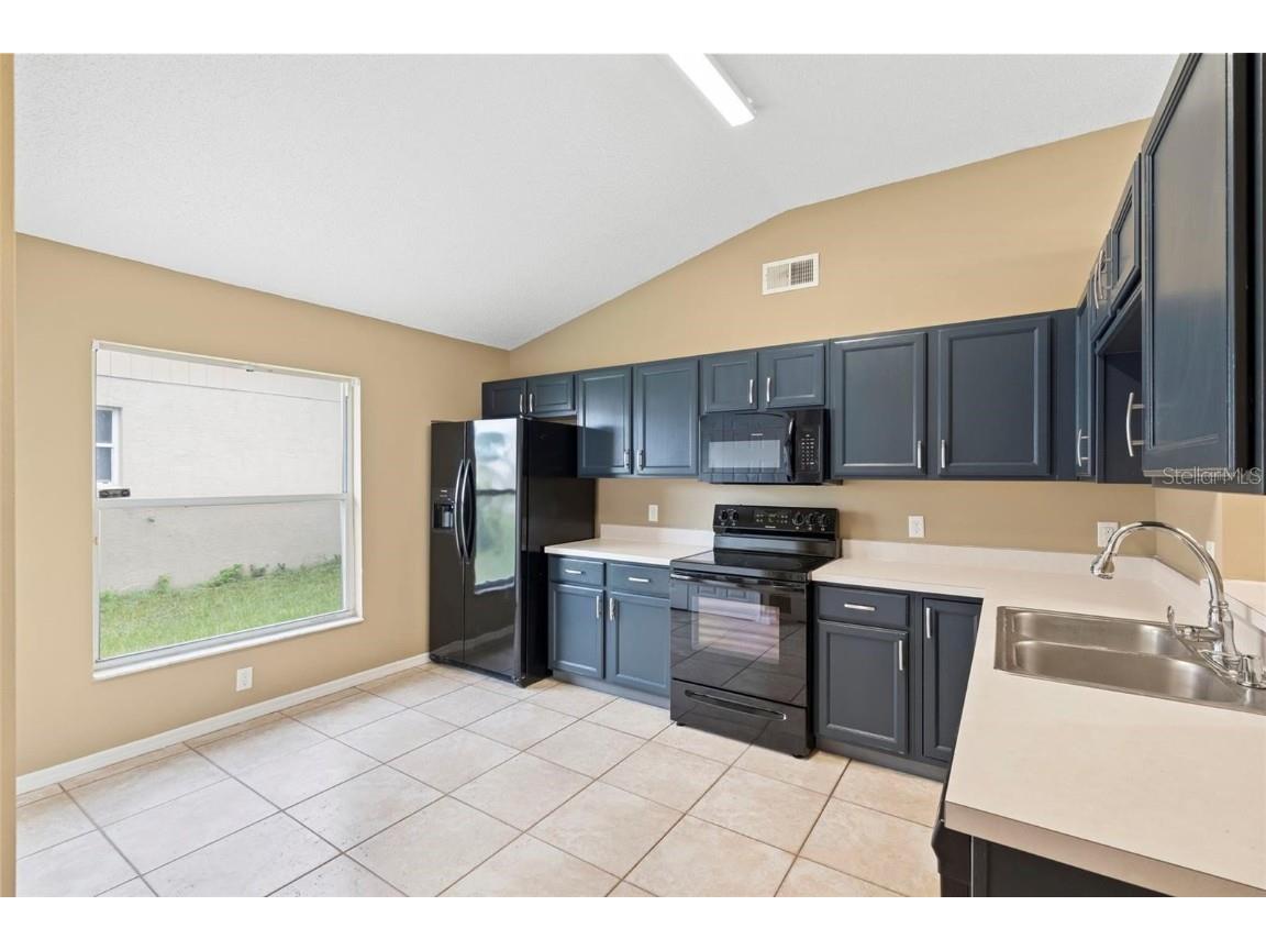 580 Valencia Place Circle Orlando FL 32825 O6357264 image8