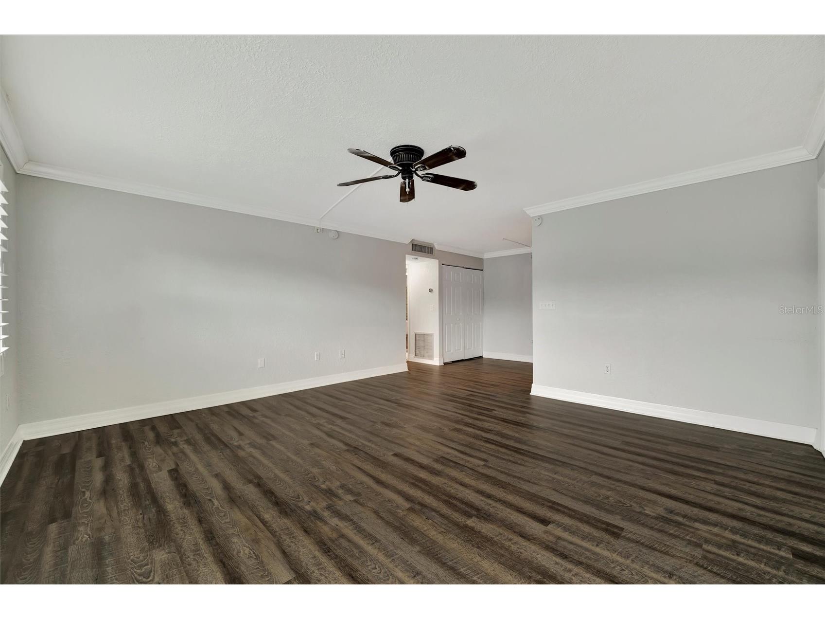 5800 Hollywood Boulevard #115 Sarasota FL 34231 A4691508 image6