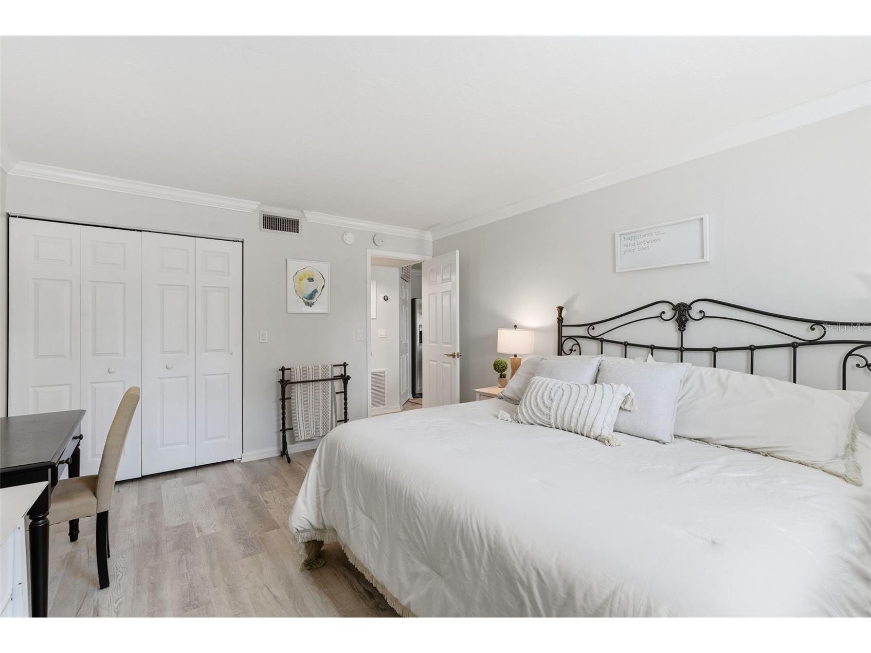 5800 Hollywood Boulevard #214 Sarasota FL 34231 TB8510864 image16