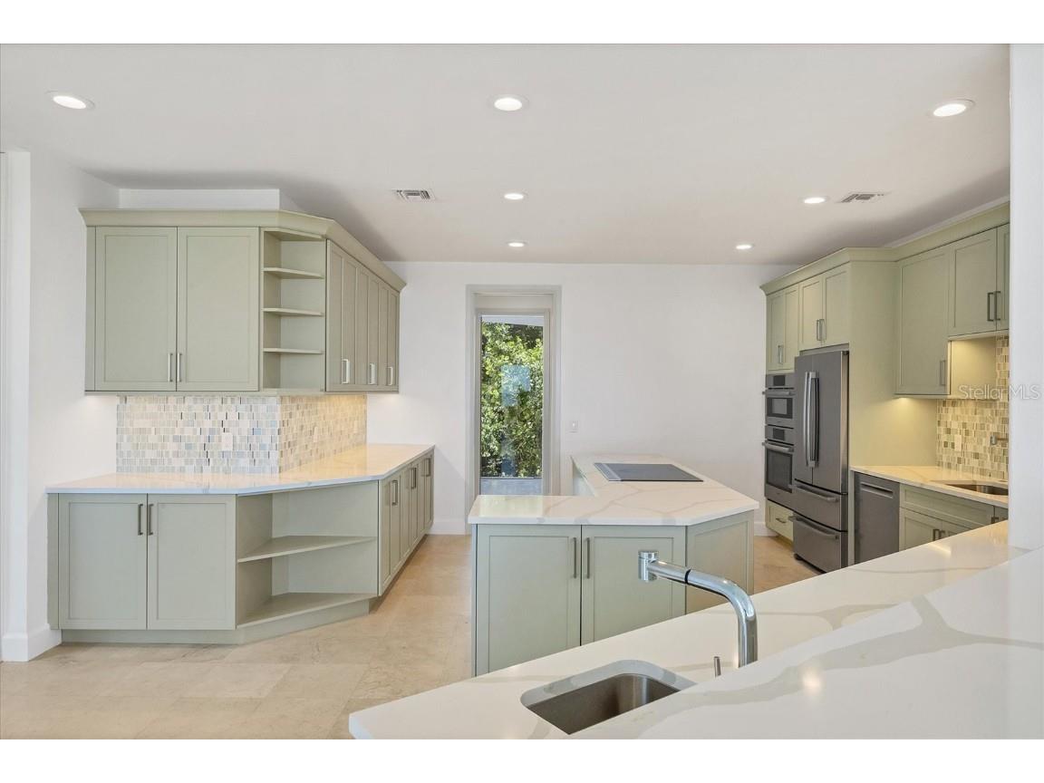 5801 Gulf Of Mexico Drive Longboat Key FL 34228 A4666928 image9