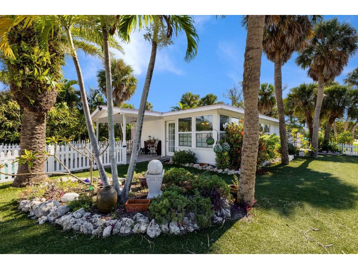 5801 Imperiore Avenue Holmes Beach FL 34217 A4661492 image1