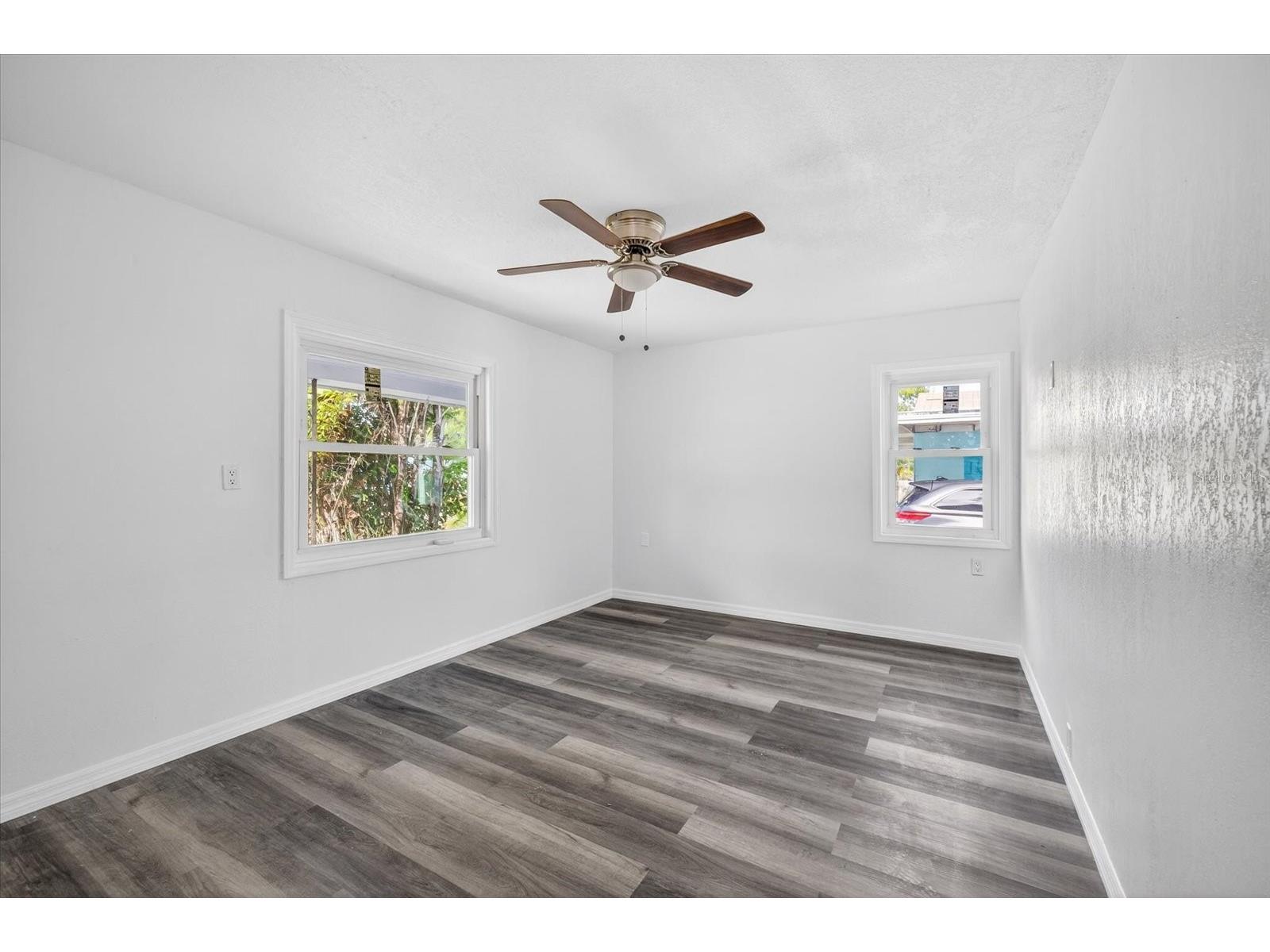 5801 Magnolia Street N Saint Petersburg FL 33703 TB8511542 image10