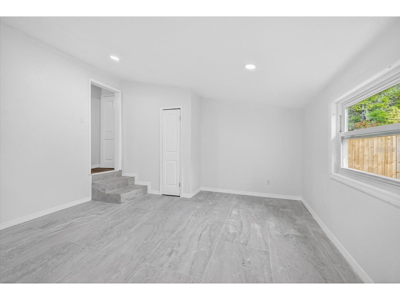5801 Magnolia Street N Saint Petersburg FL 33703 TB8511542 image12