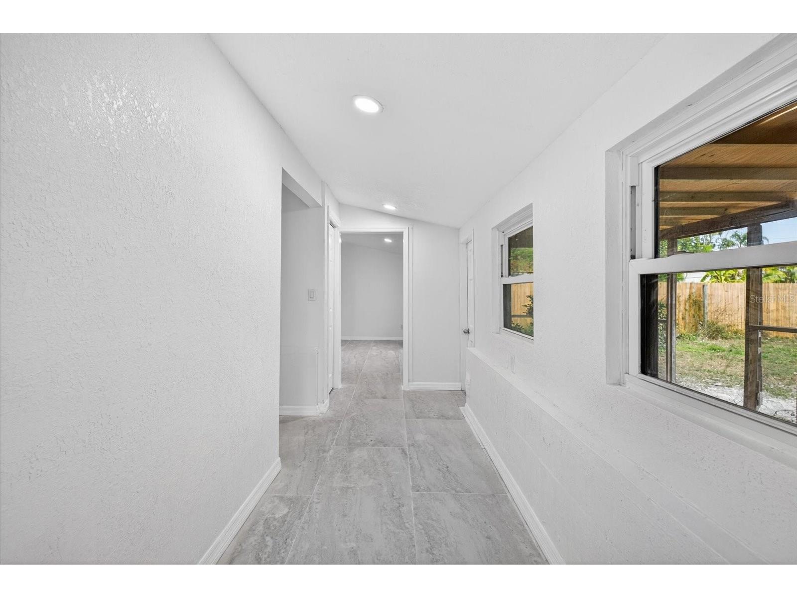 5801 Magnolia Street N Saint Petersburg FL 33703 TB8511542 image15