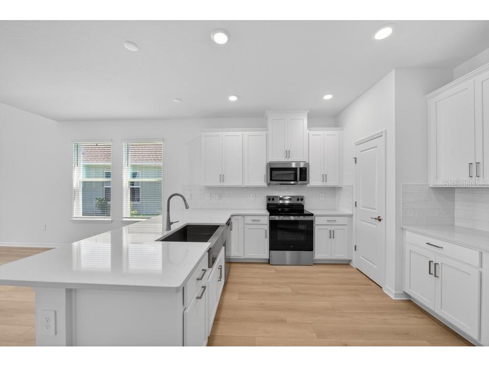 5801 Portico Place Kissimmee FL 34758 O6394755 image3
