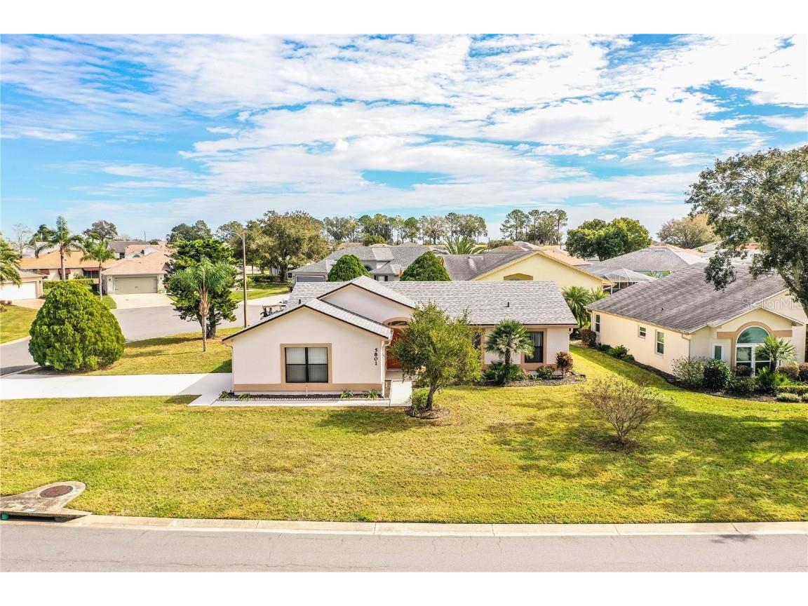 5801 Sandpipers Drive Lakeland FL 33809 L4942627 image1