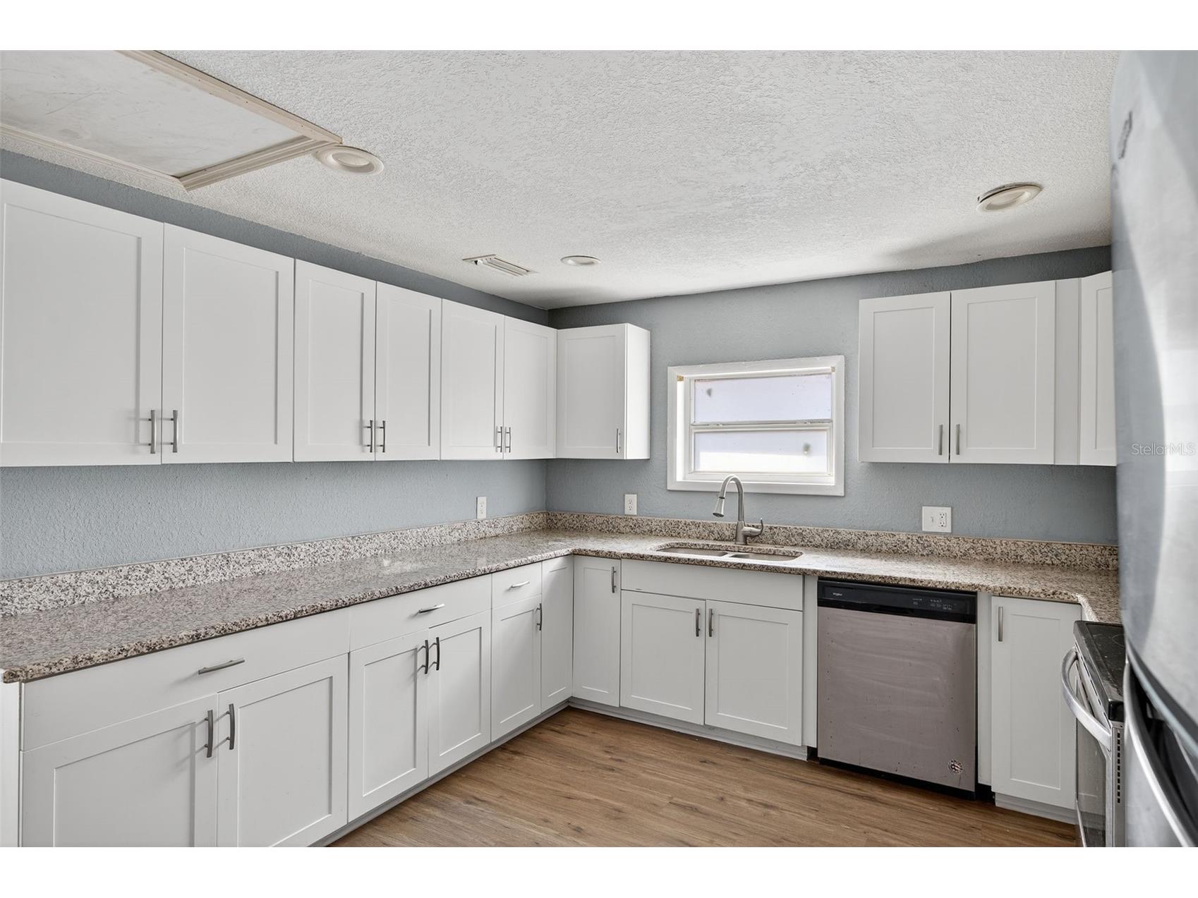 5801 Virginia Avenue New Port Richey FL 34652 W7879693 image25