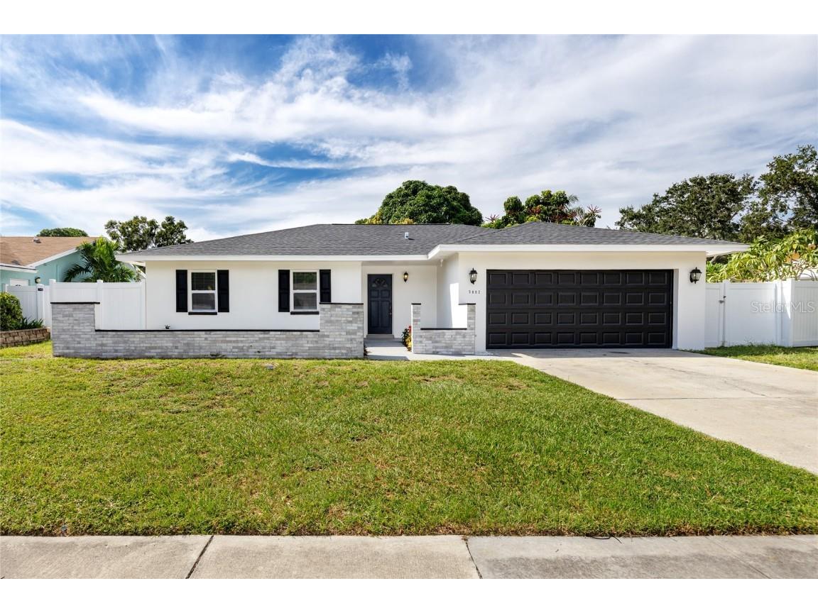 5802 Bay Pines Lakes Boulevard Saint Petersburg FL 33708 U8214525 image1