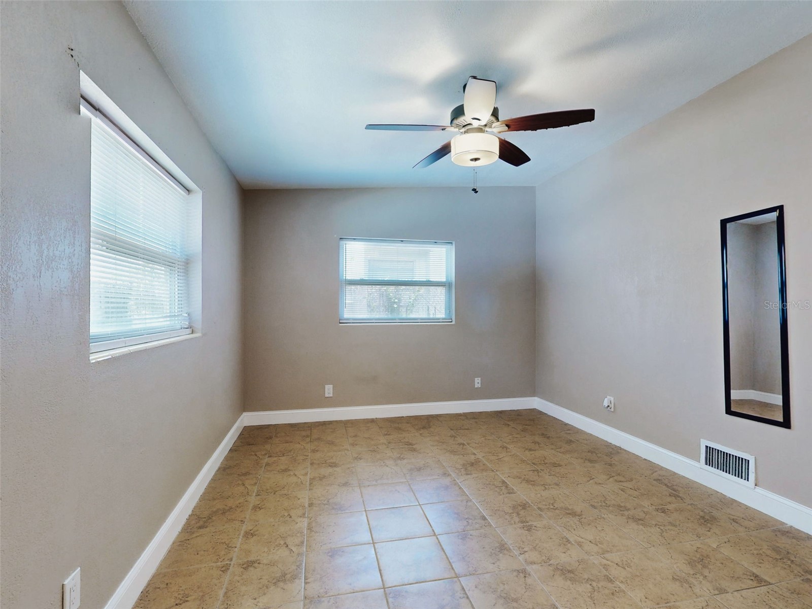 5802 Deerfield Road Orlando FL 32808 O6408253 image25