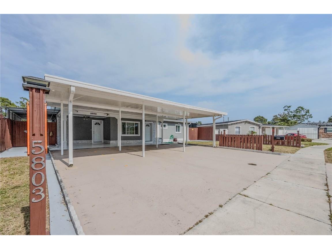 5803 Cresthill Drive Tampa FL 33615 TB8383243 image1