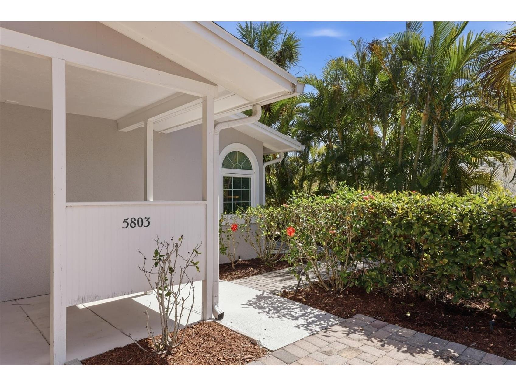 5803 De Palmas Avenue Holmes Beach FL 34217 - GULF OF MEXICO AND SURROUNDING WATERS OF AMI A4684894 image1