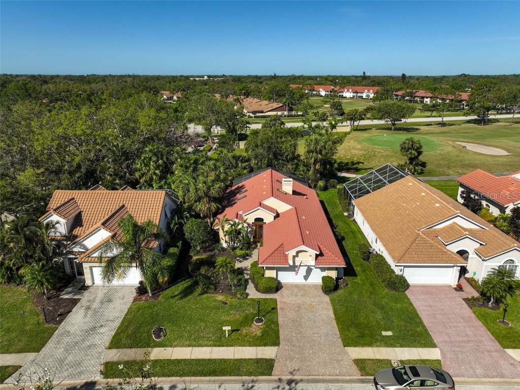 5803 Fairwoods Circle Sarasota FL 34243 A4644454 image1