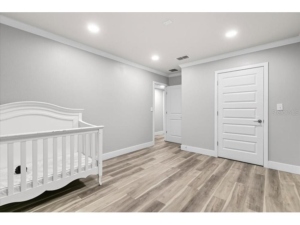 5804 Wolf Road Orlando FL 32808 O6349356 image21