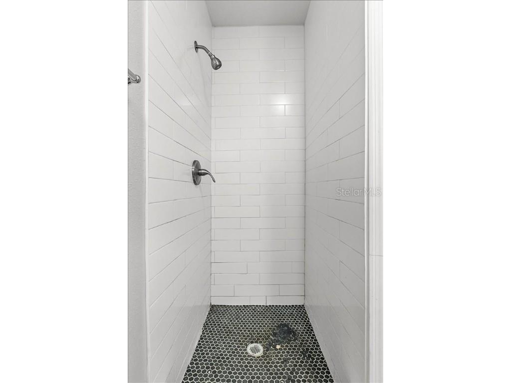 5804 Wolf Road Orlando FL 32808 O6349356 image6