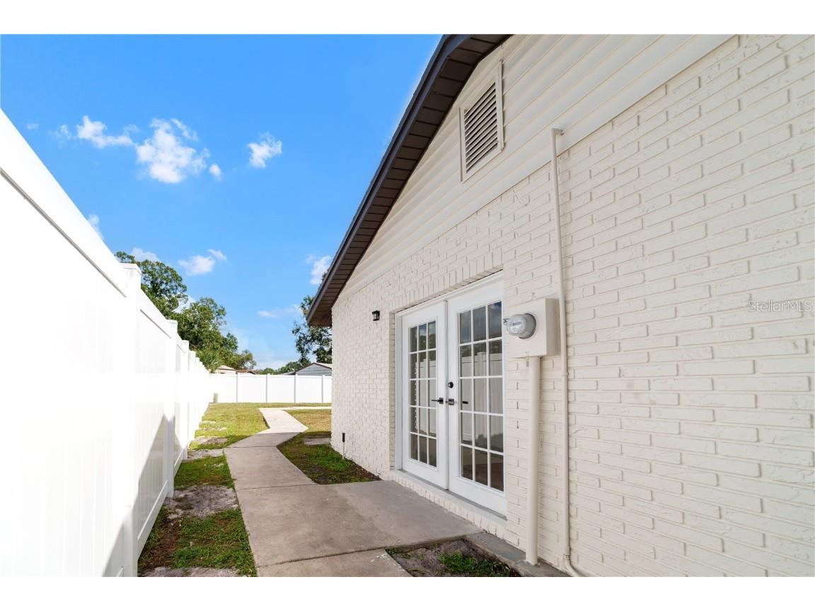 5805 Hammon Drive Tampa FL 33619 TB8436333 image14