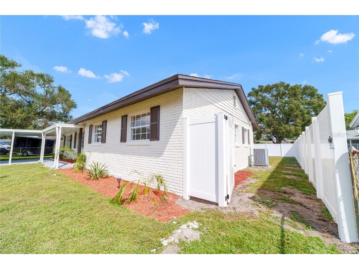 5805 Hammon Drive Tampa FL 33619 TB8436333 image21