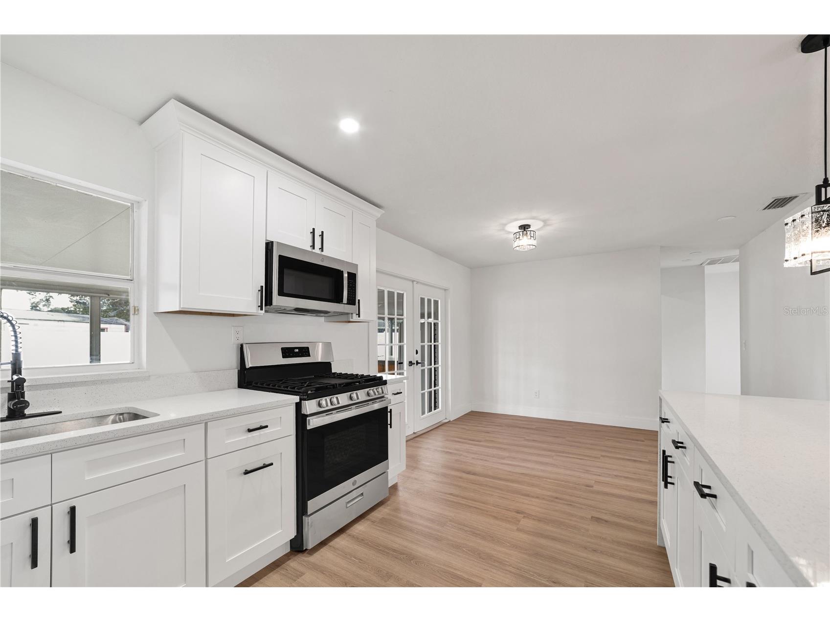 5805 Hammon Drive Tampa FL 33619 TB8436333 image4