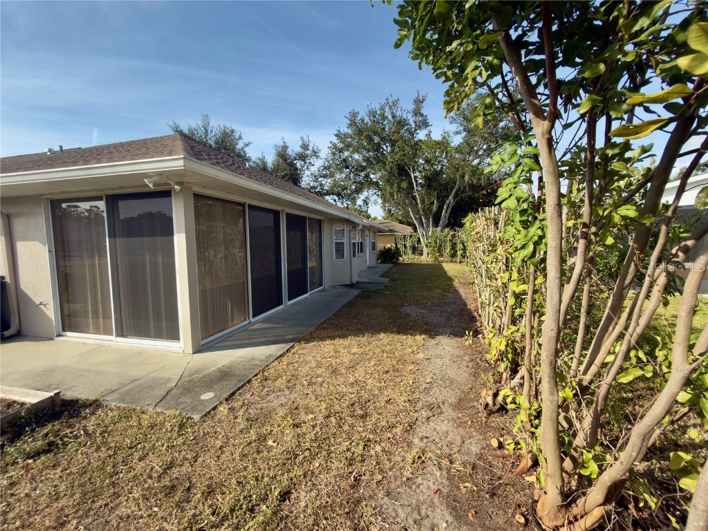 5805 Helen Way Sarasota FL 34243 O6365503 image22