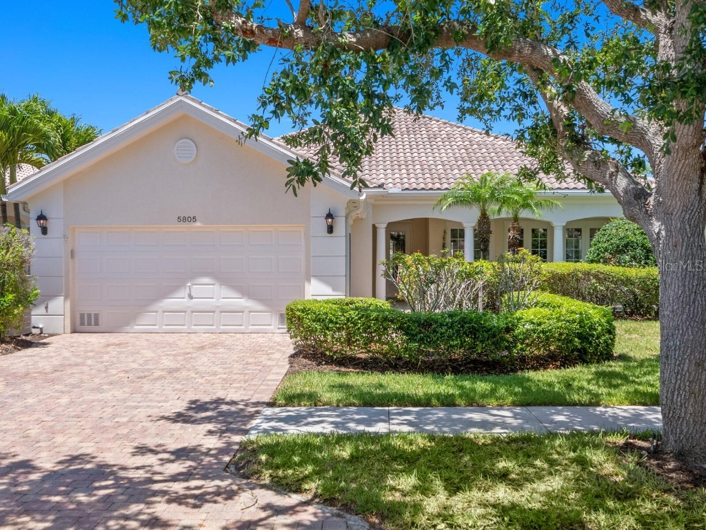 5805 Valente Place Sarasota FL 34238 A4570576 image1