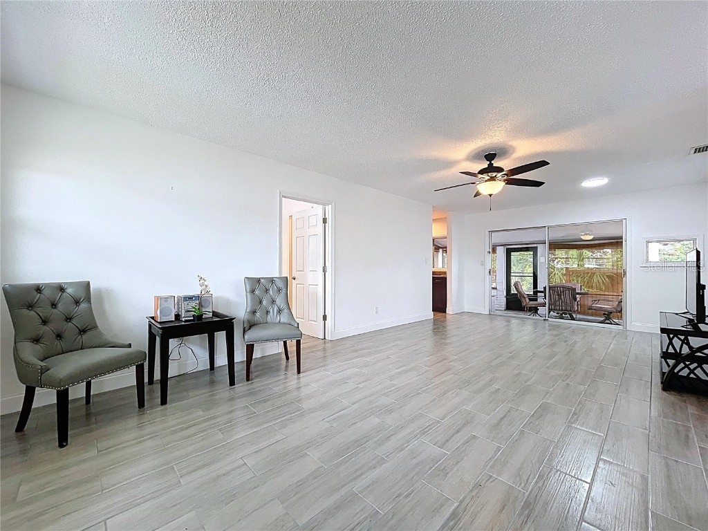 5806 Liverpool Drive Tampa FL 33615 TB8381610 image14