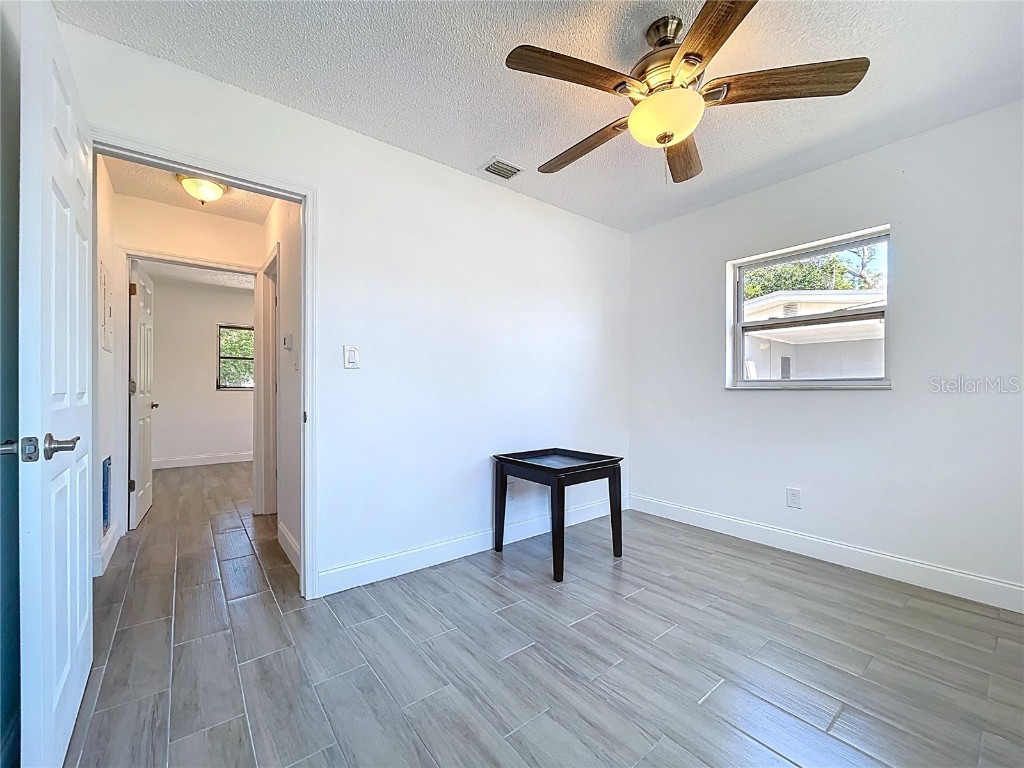 5806 Liverpool Drive Tampa FL 33615 TB8381610 image31