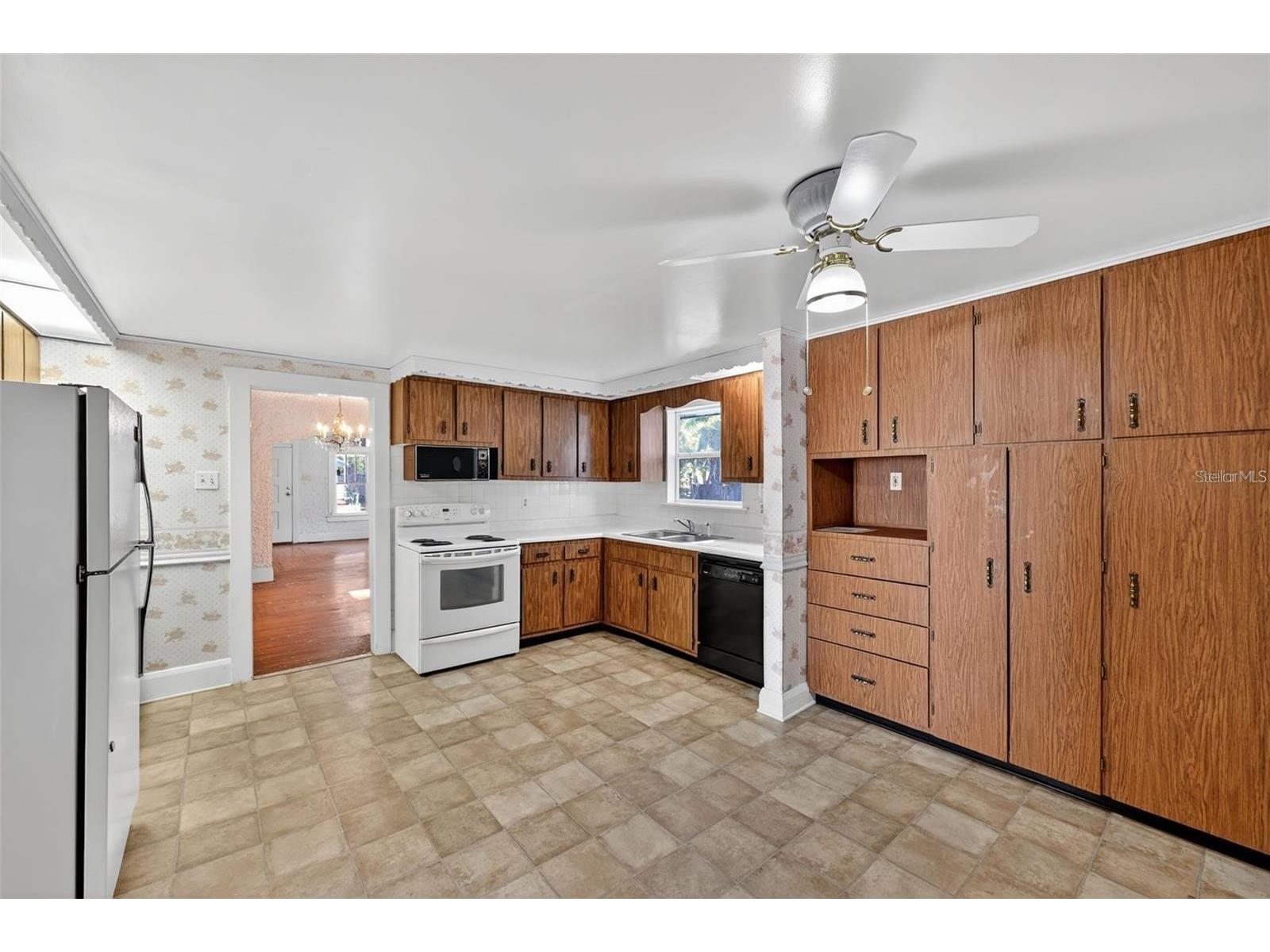 5806 N Cherokee Avenue Tampa FL 33604 TB8517075 image6
