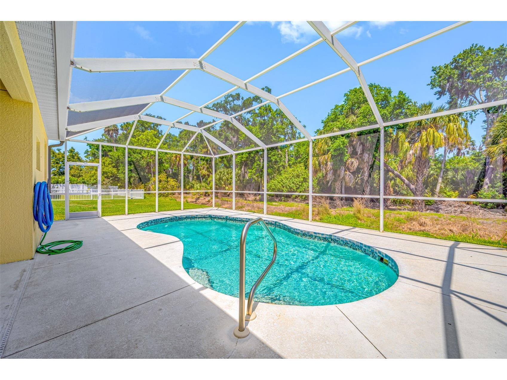 5806 New Paris Way Ellenton FL 34222 A4690306 image44