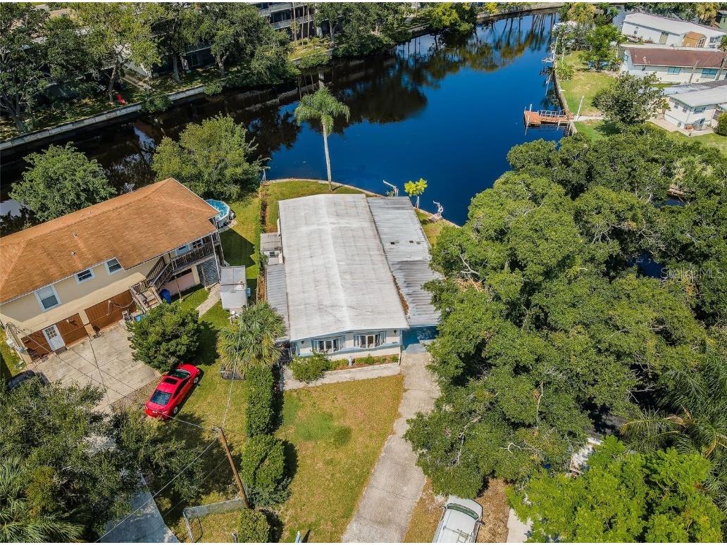 5806 Portsmouth Drive Tampa FL 33615 - SALTWATER CANAL TO TAMPA BAY U8254027 image1