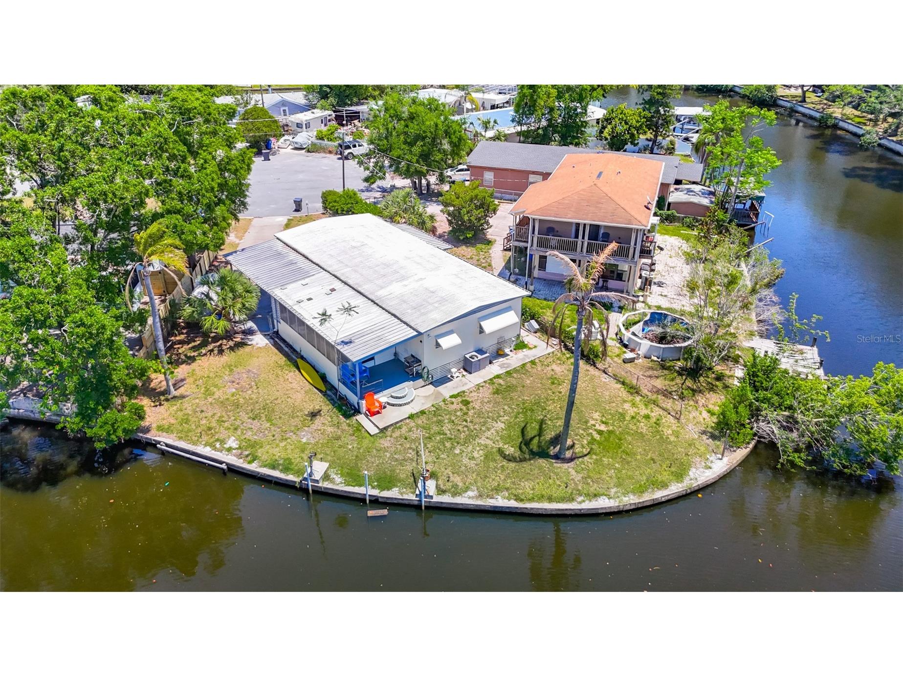 5806 Portsmouth Drive Tampa FL 33615 - SALTWATER CANAL TO TAMPA BAY TB8397367 image1